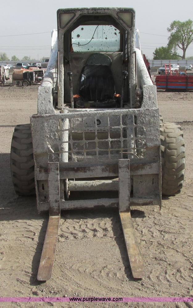 image for item G8295 2005 Bobcat S250 skid steer