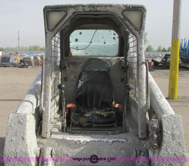 image for item G8295 2005 Bobcat S250 skid steer