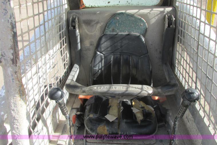 image for item G8295 2005 Bobcat S250 skid steer