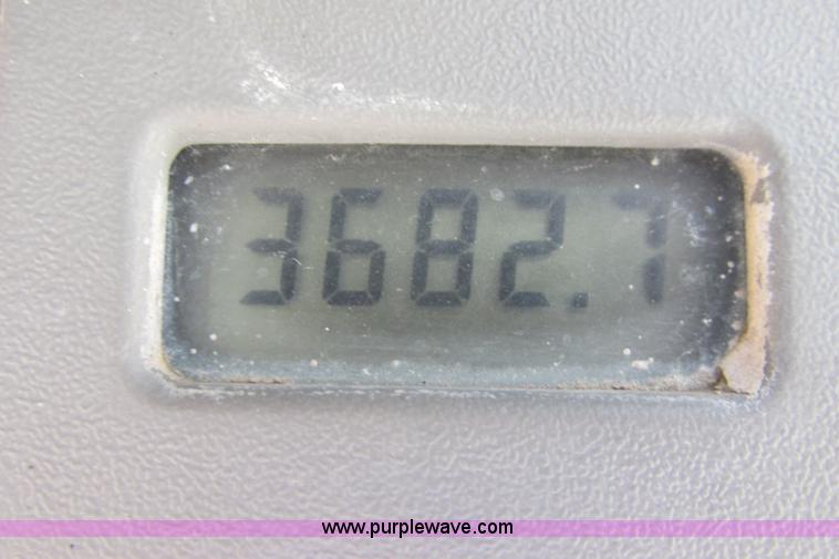 image for item G8295 2005 Bobcat S250 skid steer