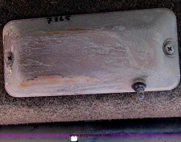 image for item G8295 2005 Bobcat S250 skid steer