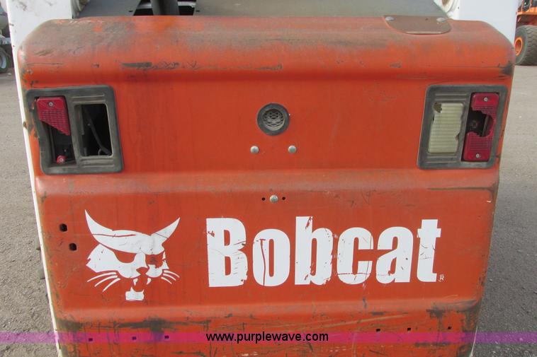 image for item G8295 2005 Bobcat S250 skid steer
