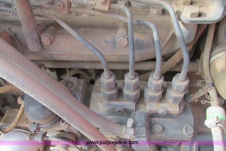 image for item G8295 2005 Bobcat S250 skid steer