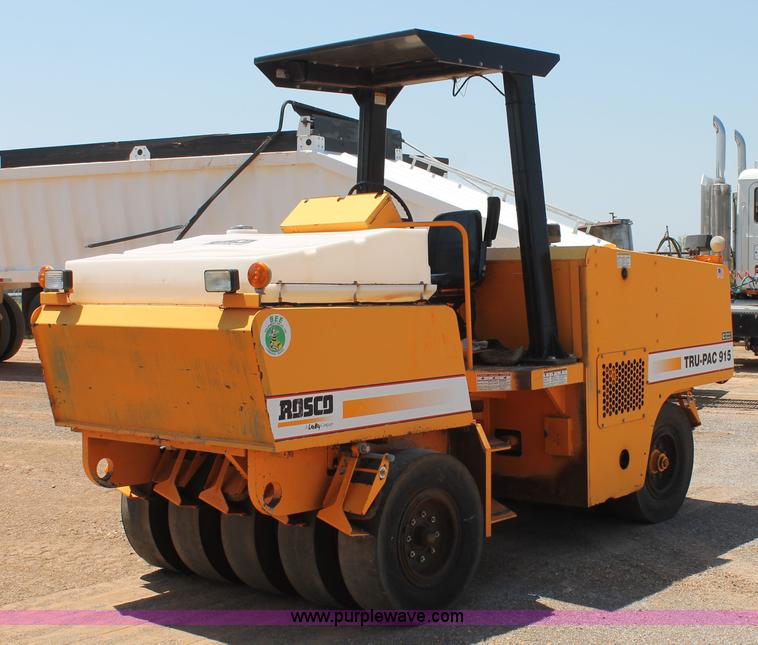 image for item H1747 2008 Rosco TRU-PAC 915 pneumatic roller