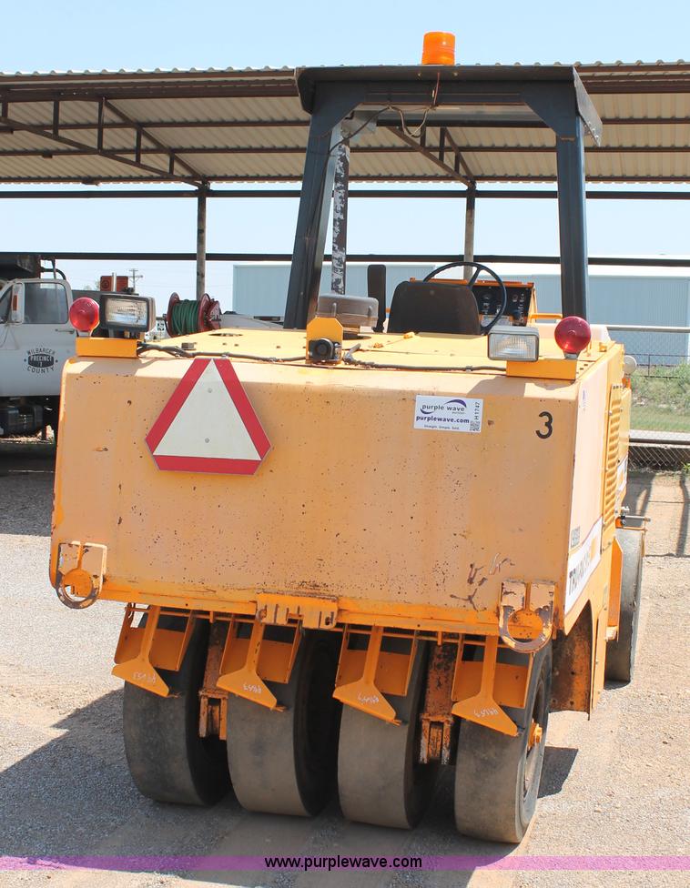 image for item H1747 2008 Rosco TRU-PAC 915 pneumatic roller