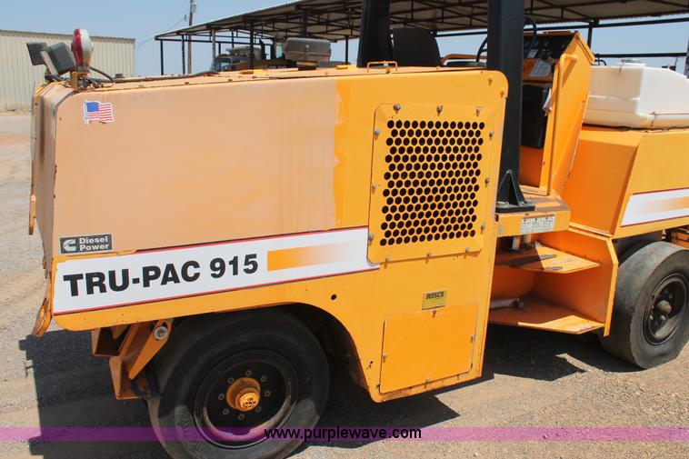 image for item H1747 2008 Rosco TRU-PAC 915 pneumatic roller