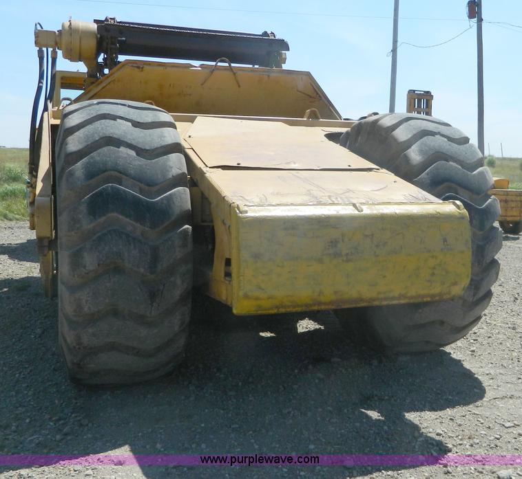 image for item H2436 Caterpillar 623B elevating motor scraper