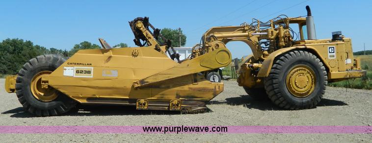 image for item H2436 Caterpillar 623B elevating motor scraper