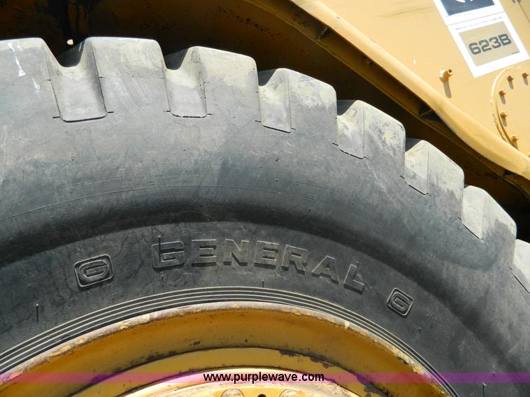 image for item H2436 Caterpillar 623B elevating motor scraper