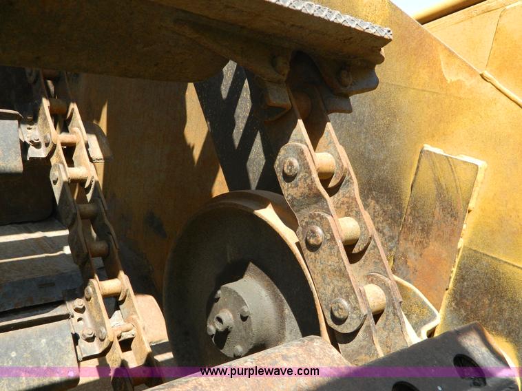 image for item H2436 Caterpillar 623B elevating motor scraper