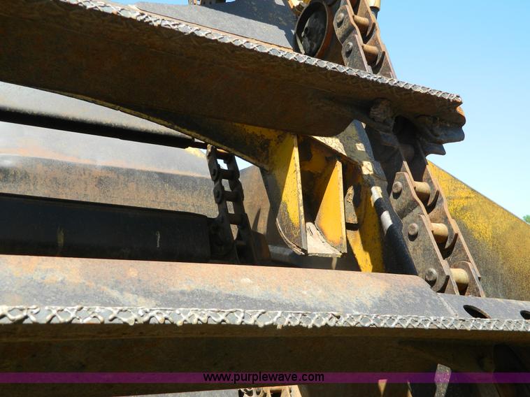 image for item H2436 Caterpillar 623B elevating motor scraper