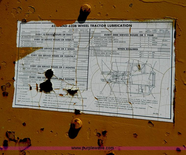 image for item H2436 Caterpillar 623B elevating motor scraper