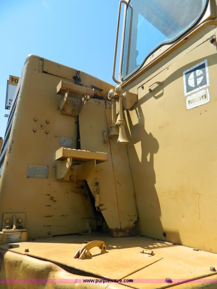image for item H2436 Caterpillar 623B elevating motor scraper