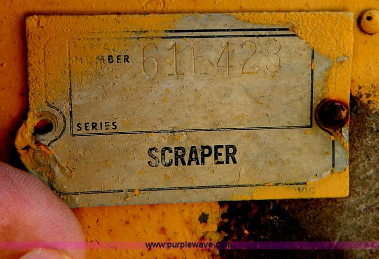 image for item H2436 Caterpillar 623B elevating motor scraper