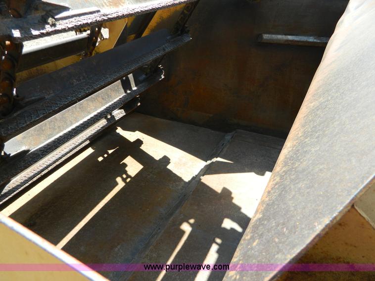 image for item H2436 Caterpillar 623B elevating motor scraper