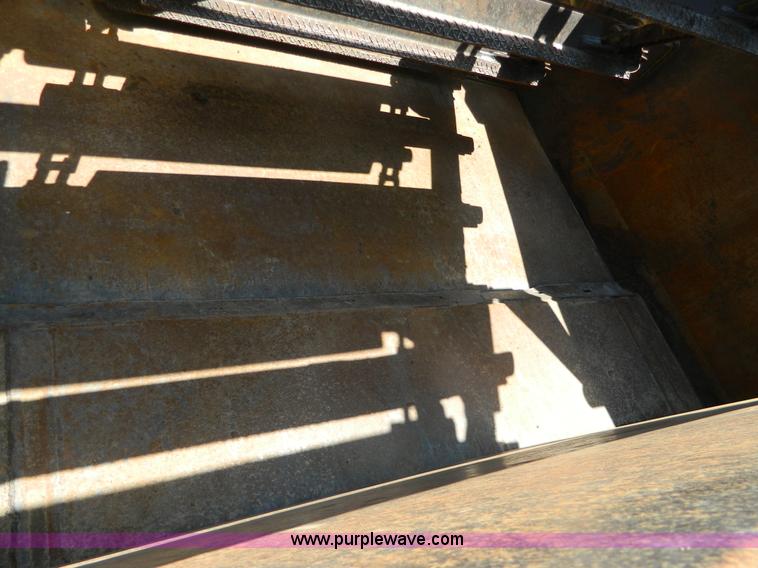 image for item H2436 Caterpillar 623B elevating motor scraper