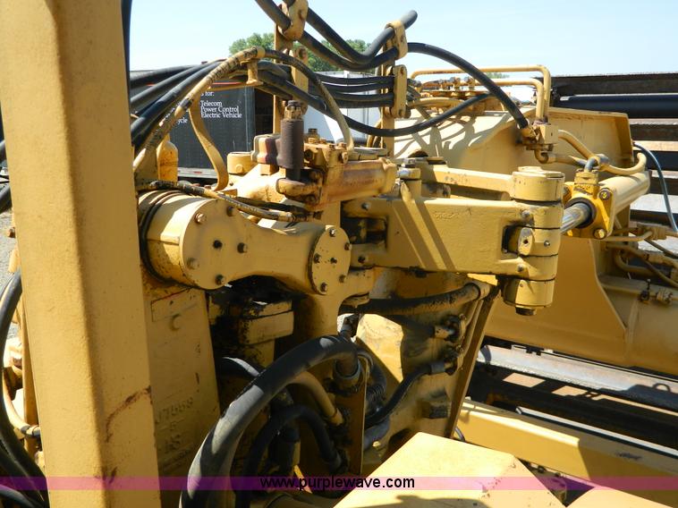 image for item H2436 Caterpillar 623B elevating motor scraper