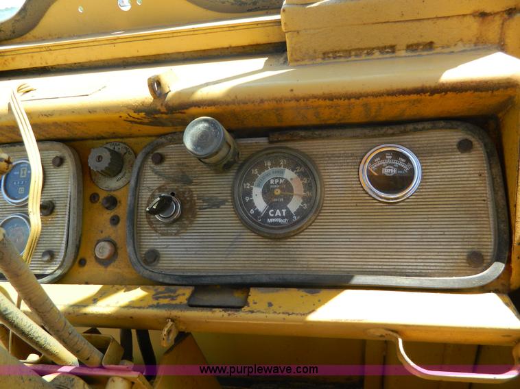 image for item H2436 Caterpillar 623B elevating motor scraper