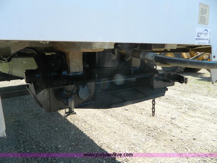 image for item H2437 1998 Travis end dump trailer