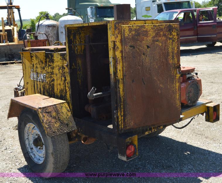 image for item H2806 Cimline asphalt crack fill trailer