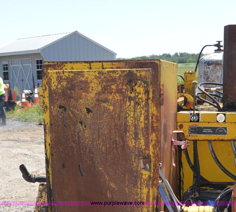 image for item H2806 Cimline asphalt crack fill trailer