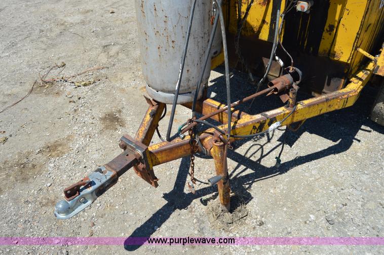 image for item H2806 Cimline asphalt crack fill trailer