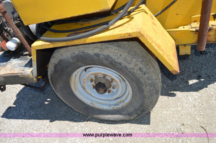 image for item H2806 Cimline asphalt crack fill trailer