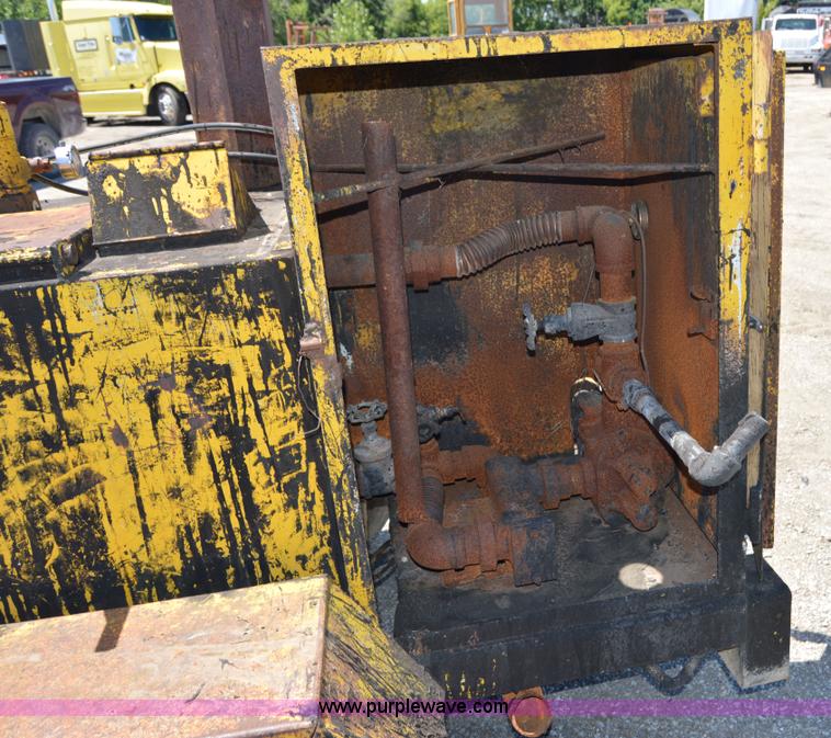 image for item H2806 Cimline asphalt crack fill trailer