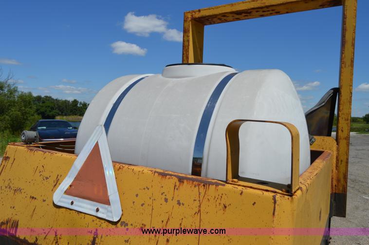 image for item H2807 Hyster articulated pneumatic roller