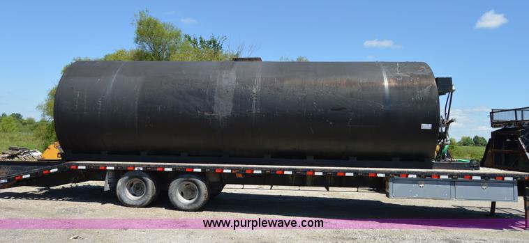 image for item H2808 8,000 gallon agitator tank