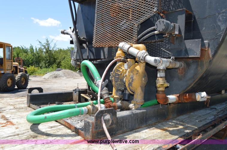 image for item H2808 8,000 gallon agitator tank