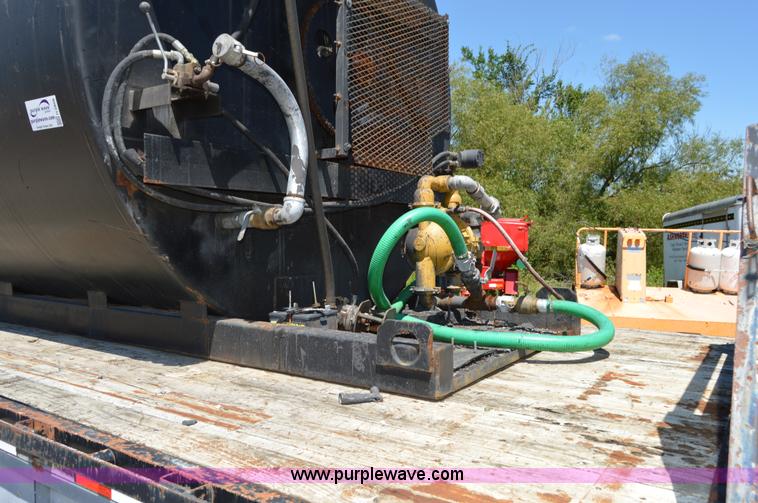 image for item H2808 8,000 gallon agitator tank