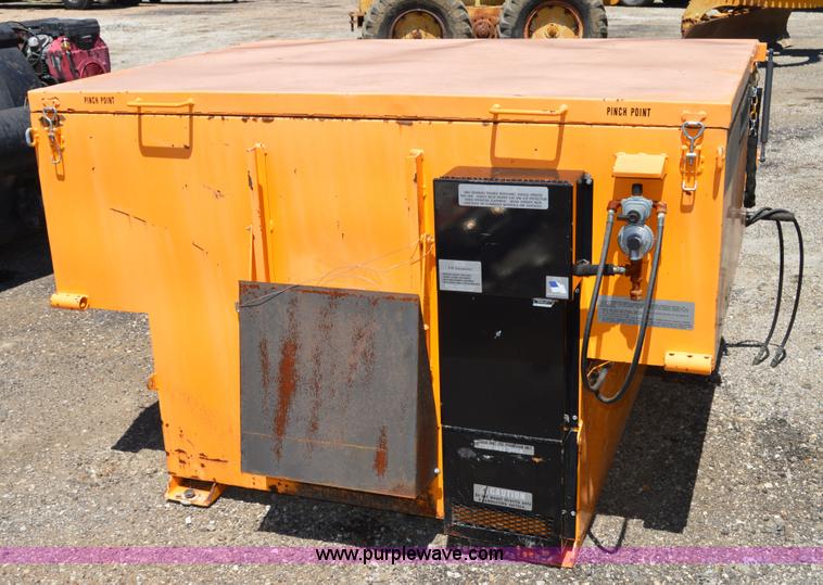 image for item H2809 KM 4000 asphalt hot box