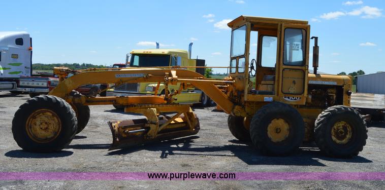 image for item H2810 Allis Chalmers M100 rigid motor grader