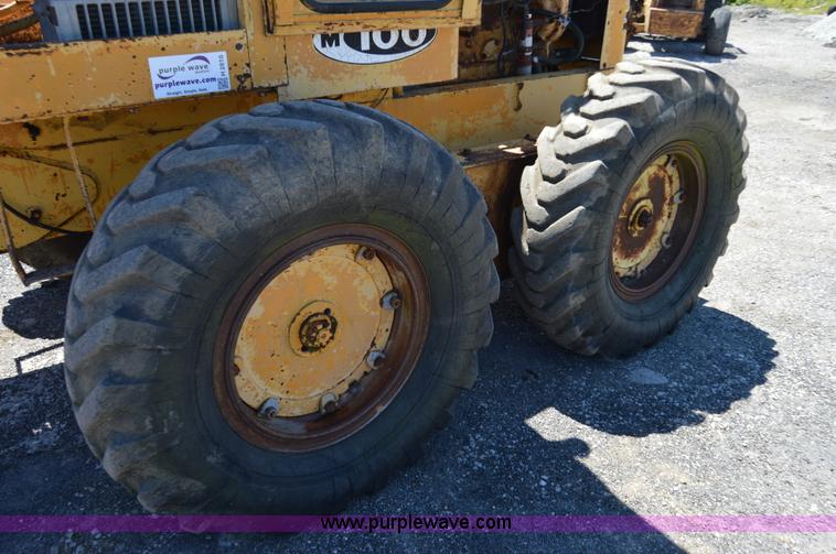 image for item H2810 Allis Chalmers M100 rigid motor grader