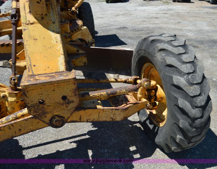 image for item H2810 Allis Chalmers M100 rigid motor grader