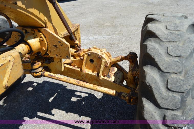 image for item H2810 Allis Chalmers M100 rigid motor grader