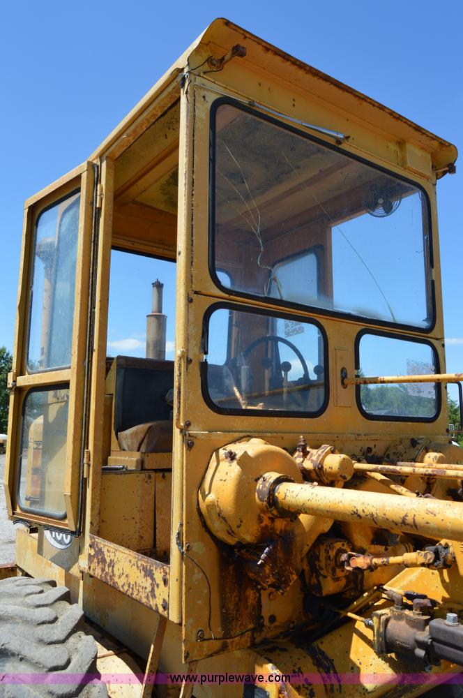 image for item H2810 Allis Chalmers M100 rigid motor grader