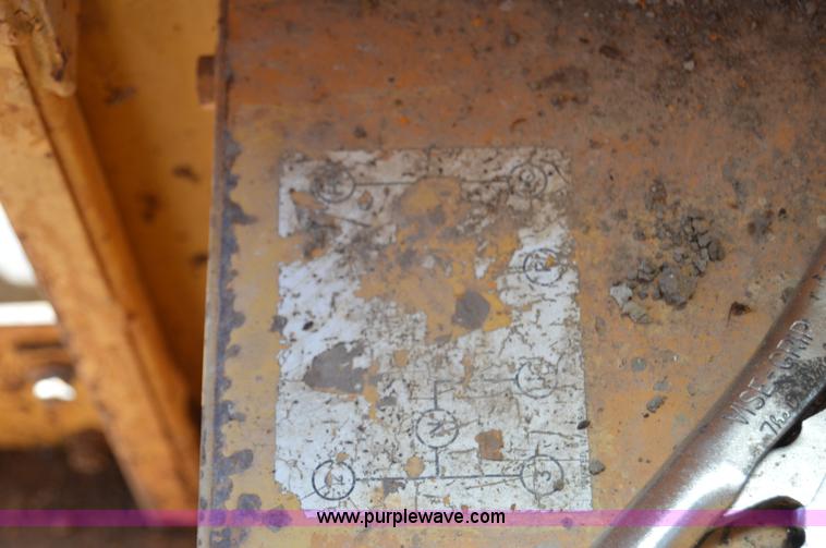 image for item H2810 Allis Chalmers M100 rigid motor grader