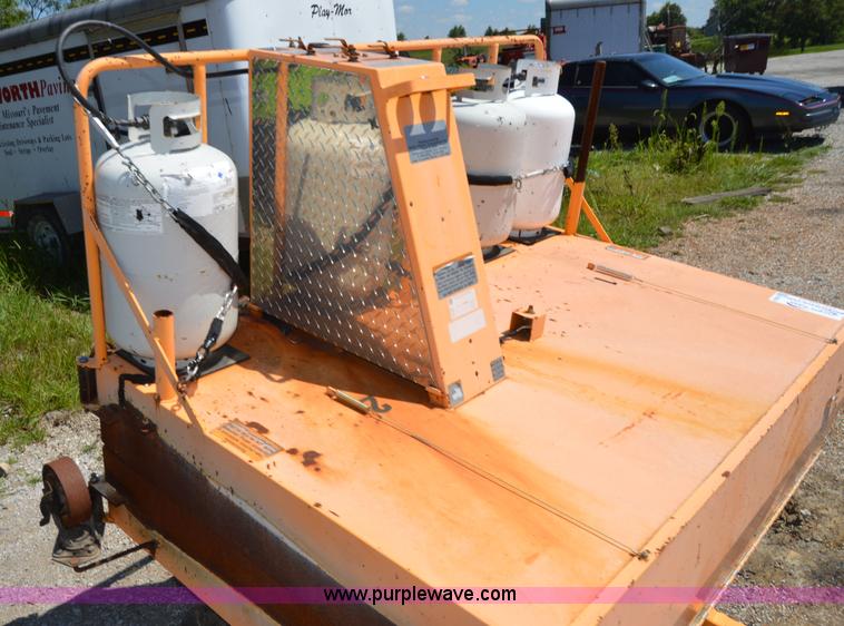 image for item H2814 KM International infrared asphalt melter