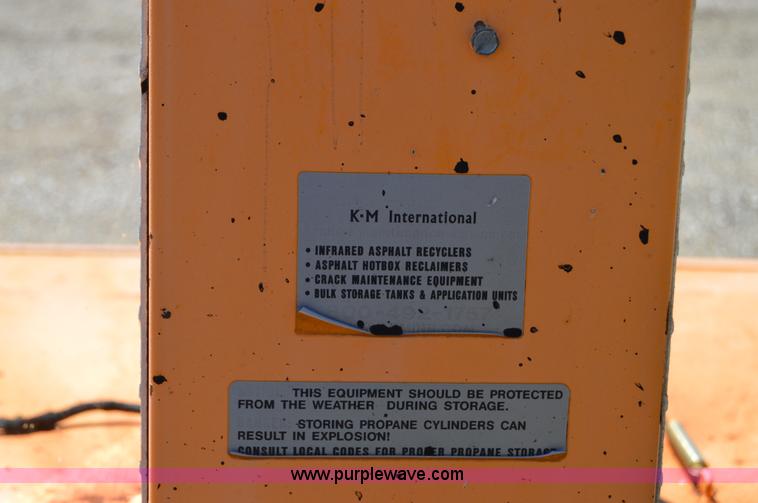 image for item H2814 KM International infrared asphalt melter