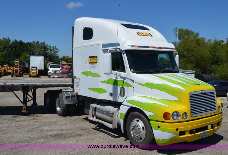 image for item H2815 1997 Freightliner Century Class semi truck