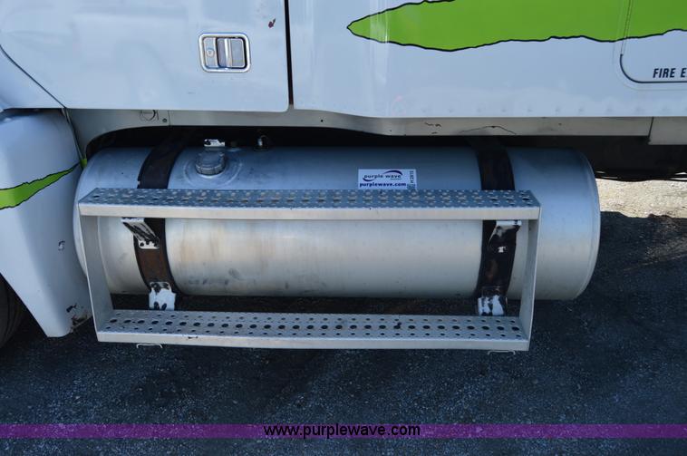 image for item H2815 1997 Freightliner Century Class semi truck