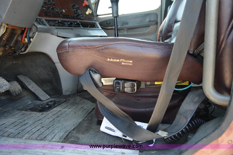 image for item H2815 1997 Freightliner Century Class semi truck