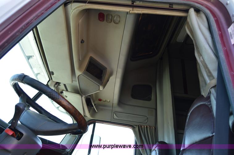 image for item H2815 1997 Freightliner Century Class semi truck