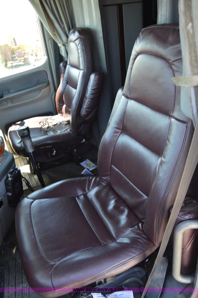 image for item H2815 1997 Freightliner Century Class semi truck