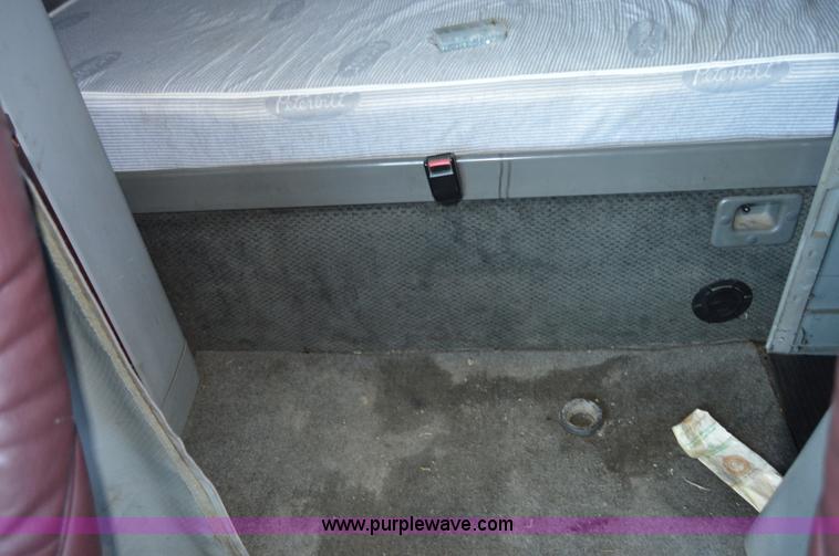 image for item H2815 1997 Freightliner Century Class semi truck