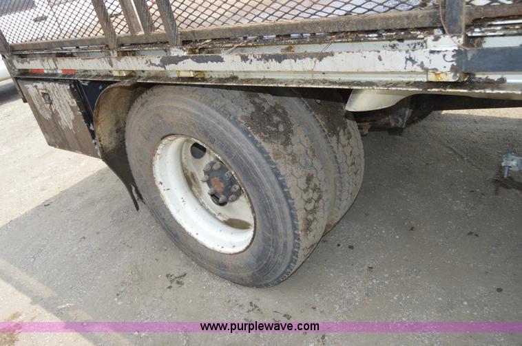 image for item H2816 1994 Kenworth T800 dump truck