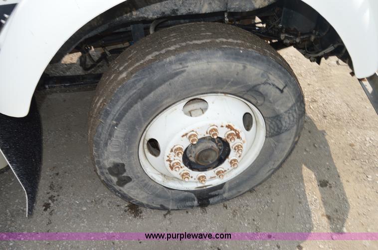 image for item H2816 1994 Kenworth T800 dump truck