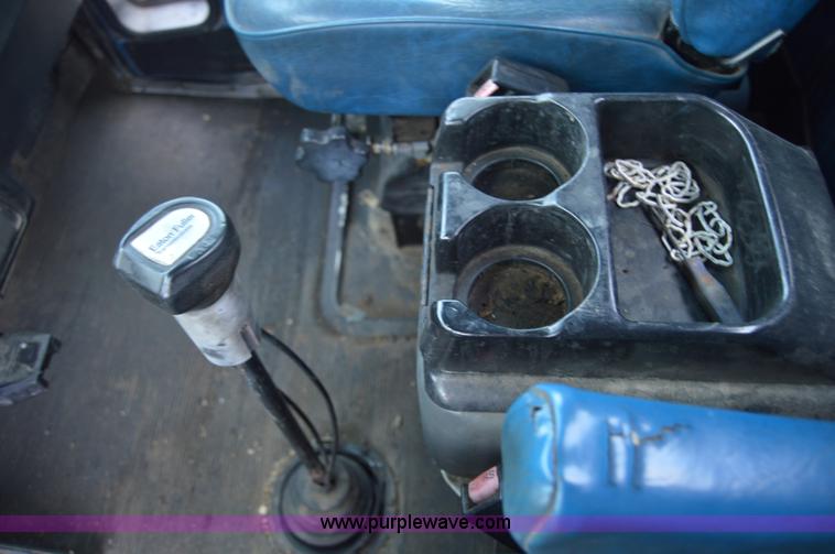 image for item H2816 1994 Kenworth T800 dump truck